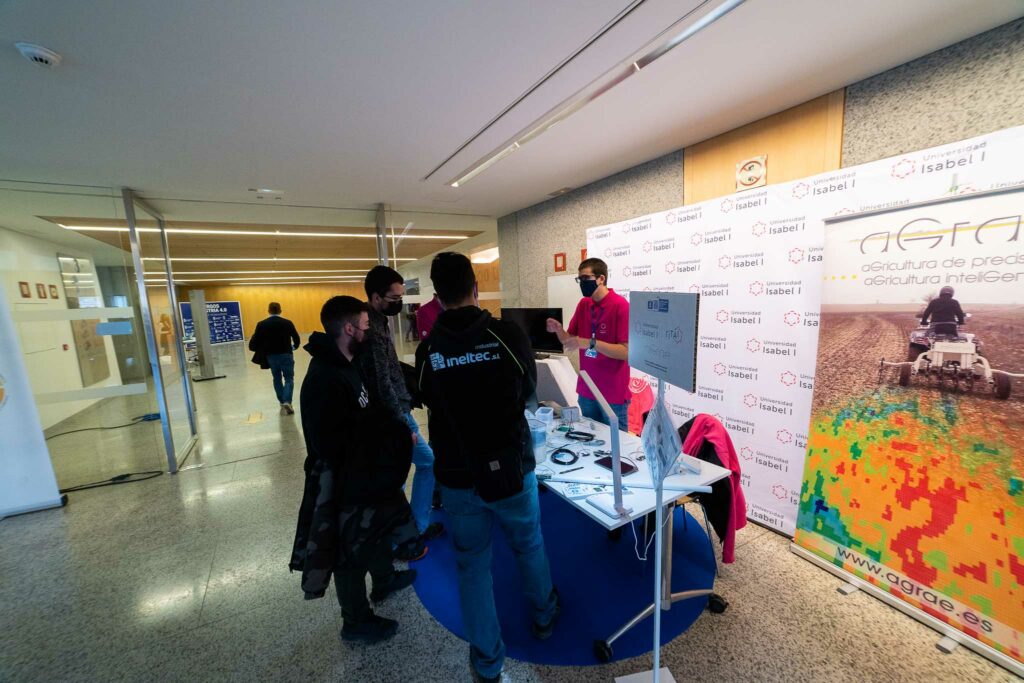 UII-aGrae Solutions: Demonstrator #Burgosi40: Predictive system based on IoT network - LoRaWan for the wine industry 2 La imagen tiene un atributo ALT vacío; su nombre de archivo es 2MI1253-1024x683.jpg